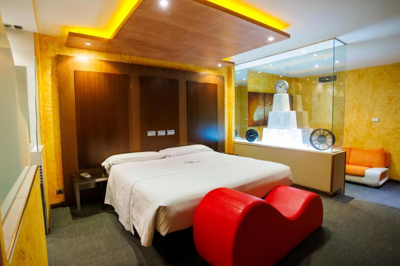 Motel Venus Valladolid Villanubla Eksteriør bilde