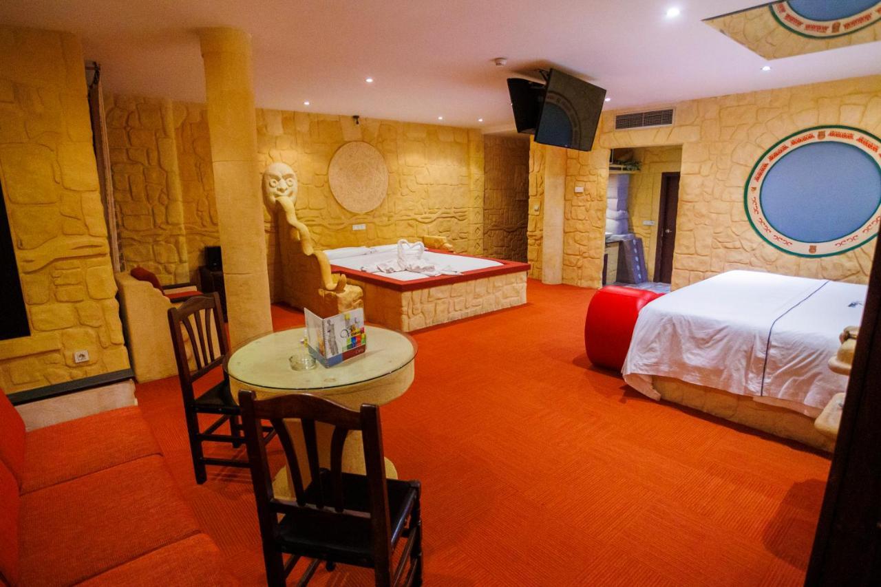 Motel Venus Valladolid Villanubla Eksteriør bilde